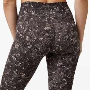 Lululemon Wunder under high rise HR tight 28"